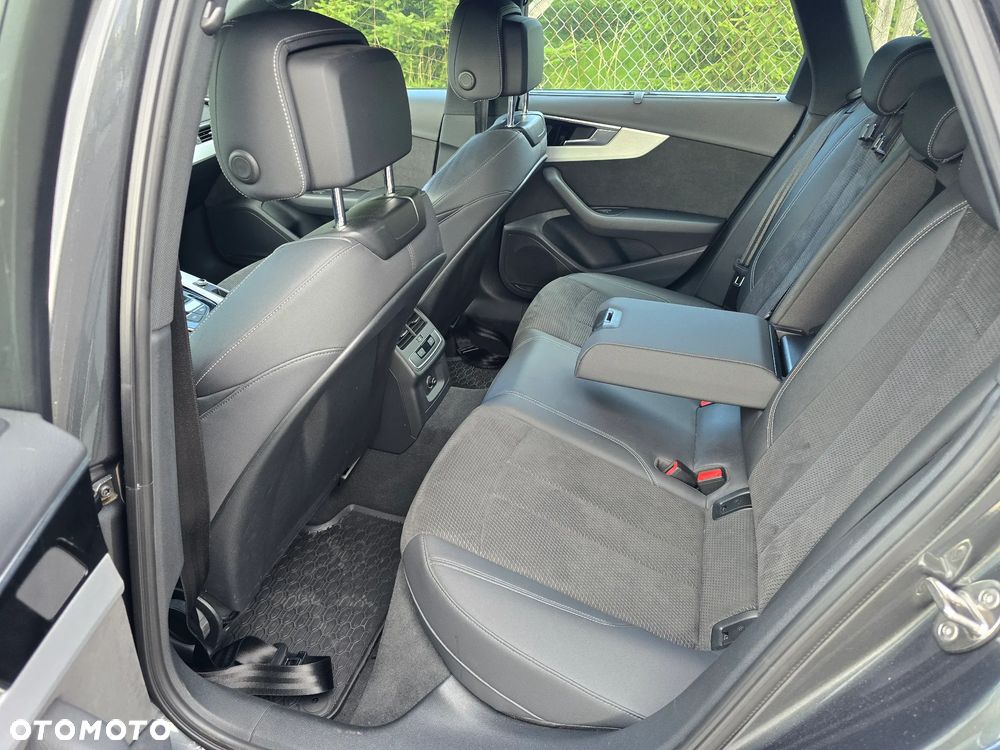 Audi A4 Avant 45 TFSI quattro S tronic S line - 16