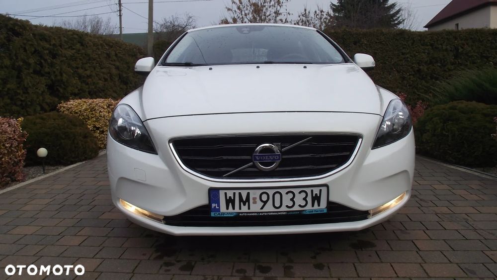 Volvo V40 T2 Kinetic - 9
