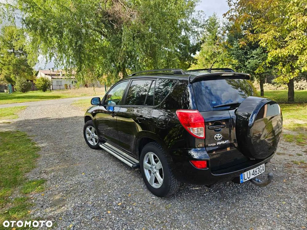 Toyota RAV4 - 5