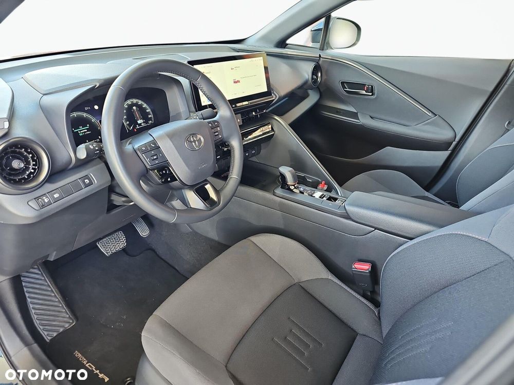Toyota C-HR - 11