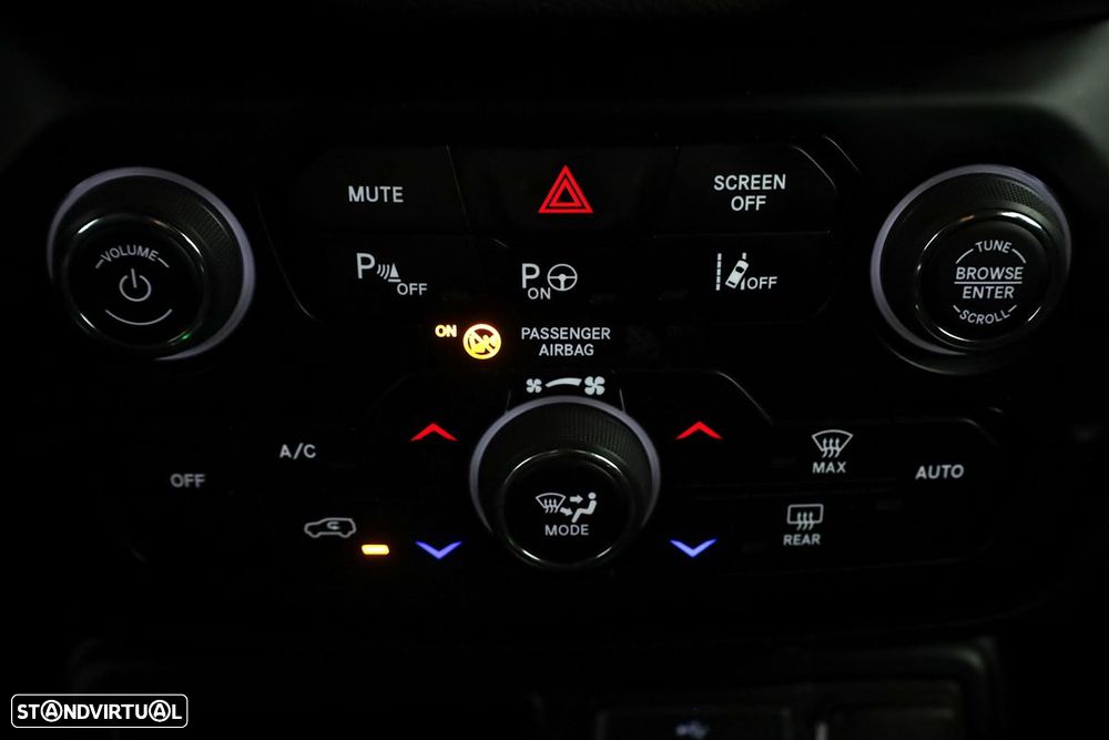 Jeep Renegade 1.5 TG e-Hybrid Longitude DCT - 12