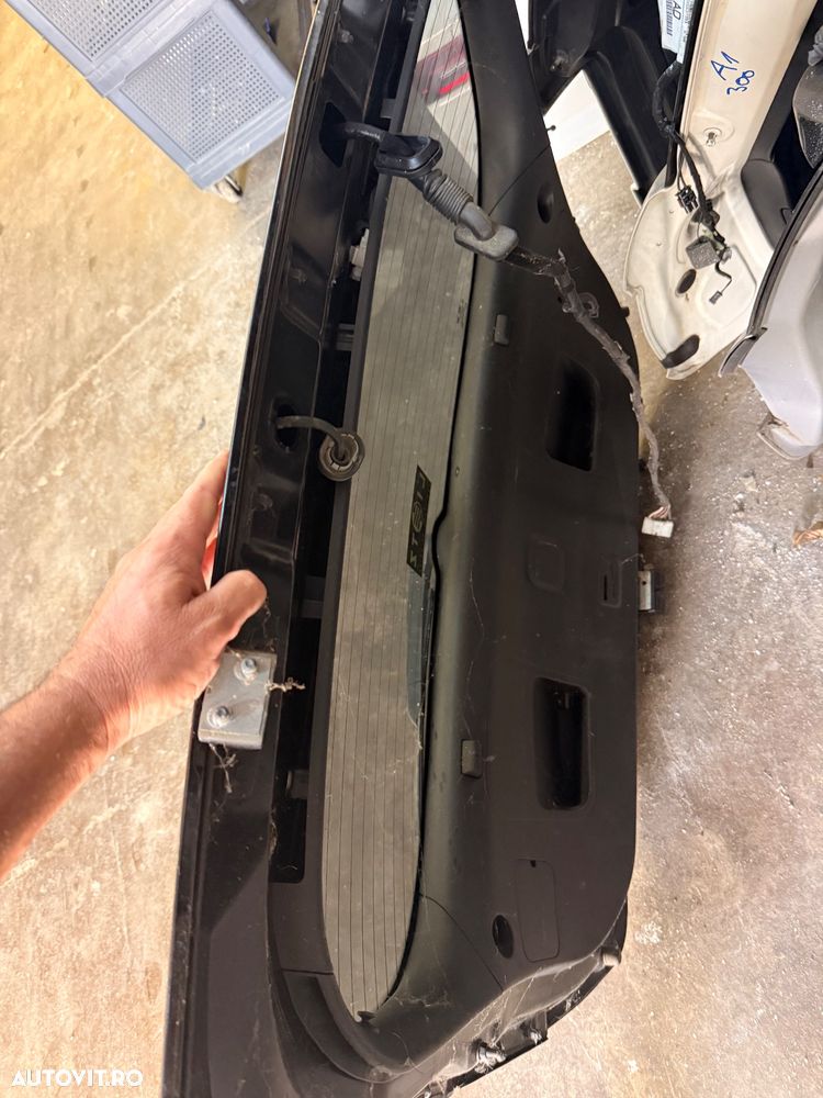 Haion complet HYUNDAI I30 hatchback an 2012-2017 cu stopuri, luneta, stergator - 6