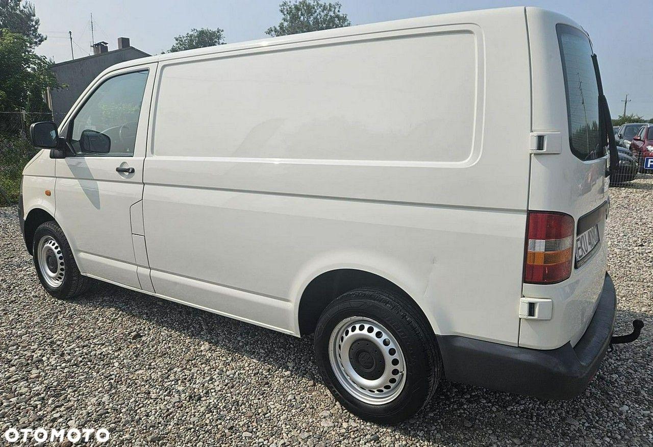 Volkswagen Transporter - 2