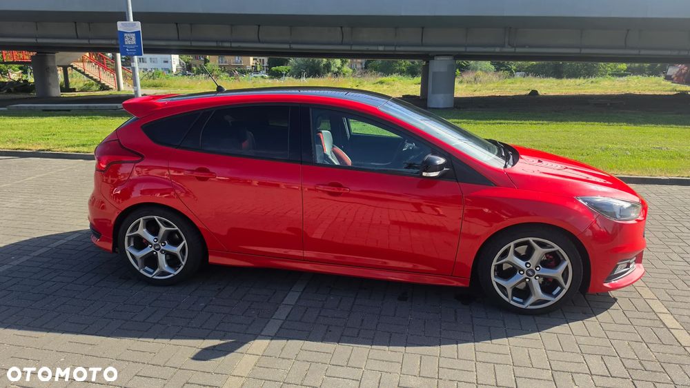 Ford Focus 2.0 TDCi ST-2 - 10