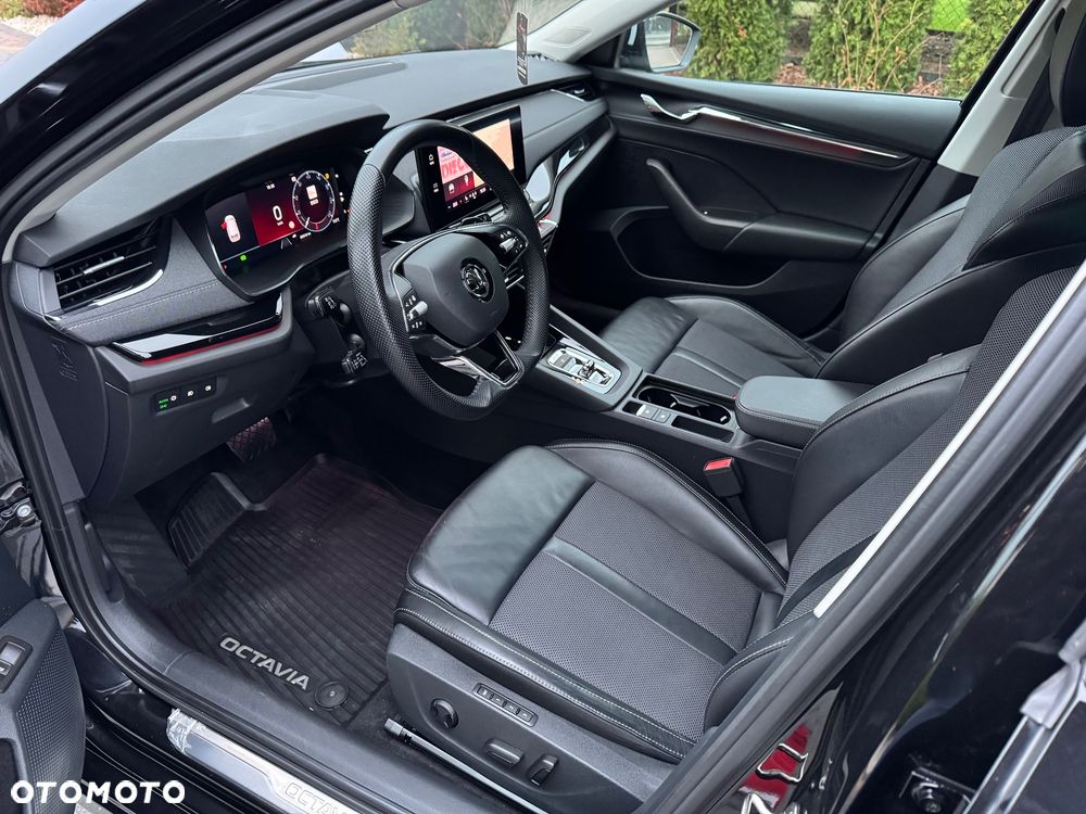 Skoda Octavia 2.0 TSI 4x4 Style DSG - 19