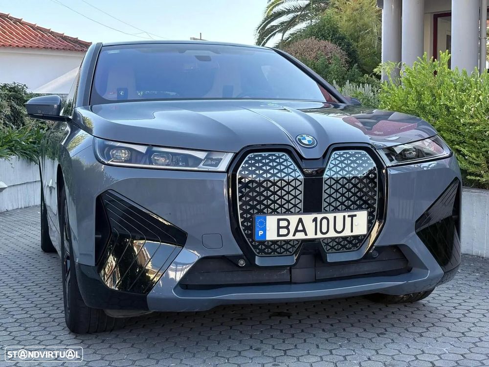 BMW iX xDrive 50 Pack Desportivo - 10