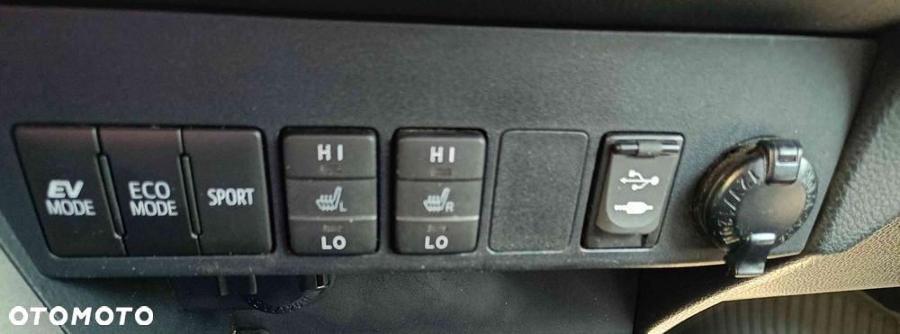 Toyota RAV4 - 18