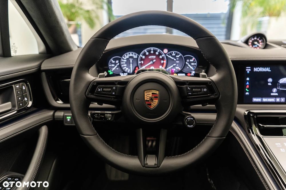 Porsche Panamera GTS - 19