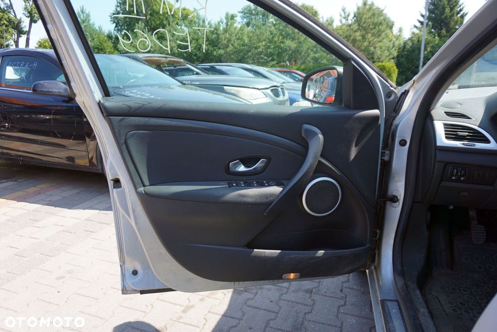 DRZWI PRZEDNIE LEWE MEGANE III PH2 LIFT KOMBI TED69  SREBRNY RENAULT 2010-2013 - 10