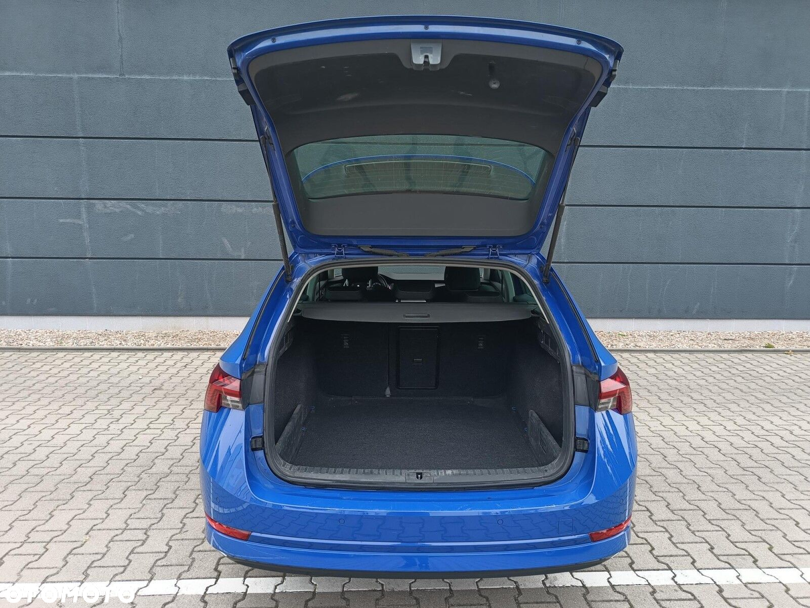 Skoda Octavia 2.0 TDI Ambition DSG - 8