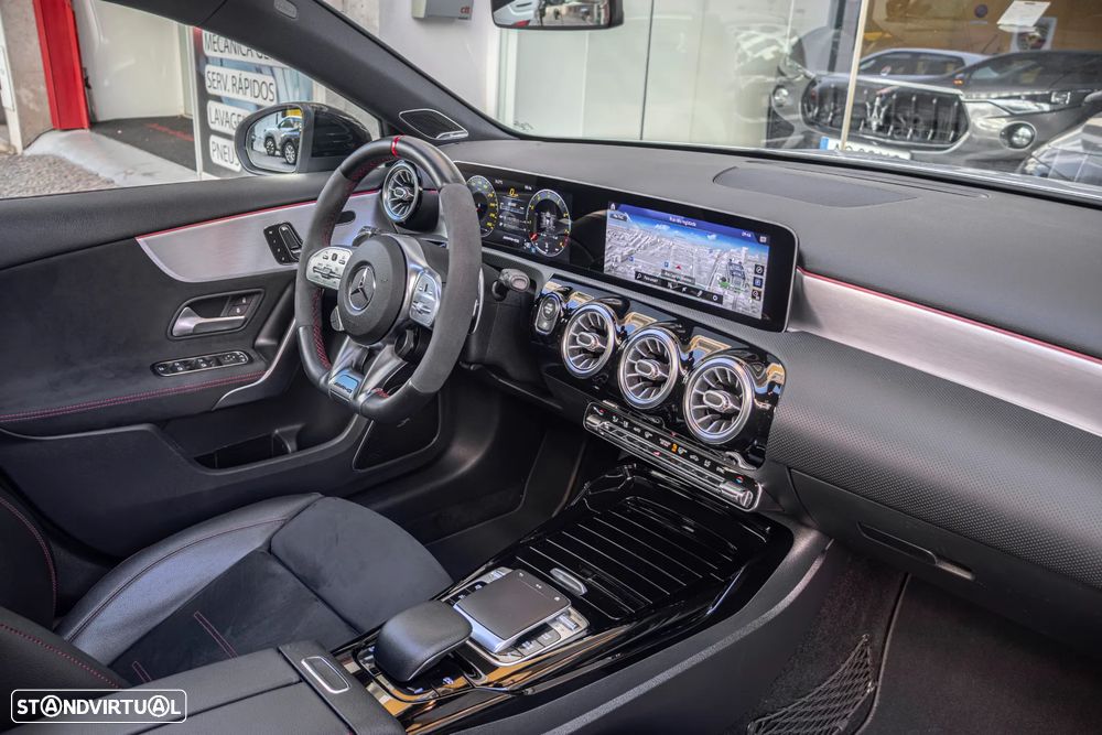 Mercedes-Benz A 45 AMG S 4Matic+ - 40