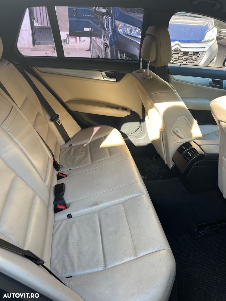 Mercedes-Benz C - 7