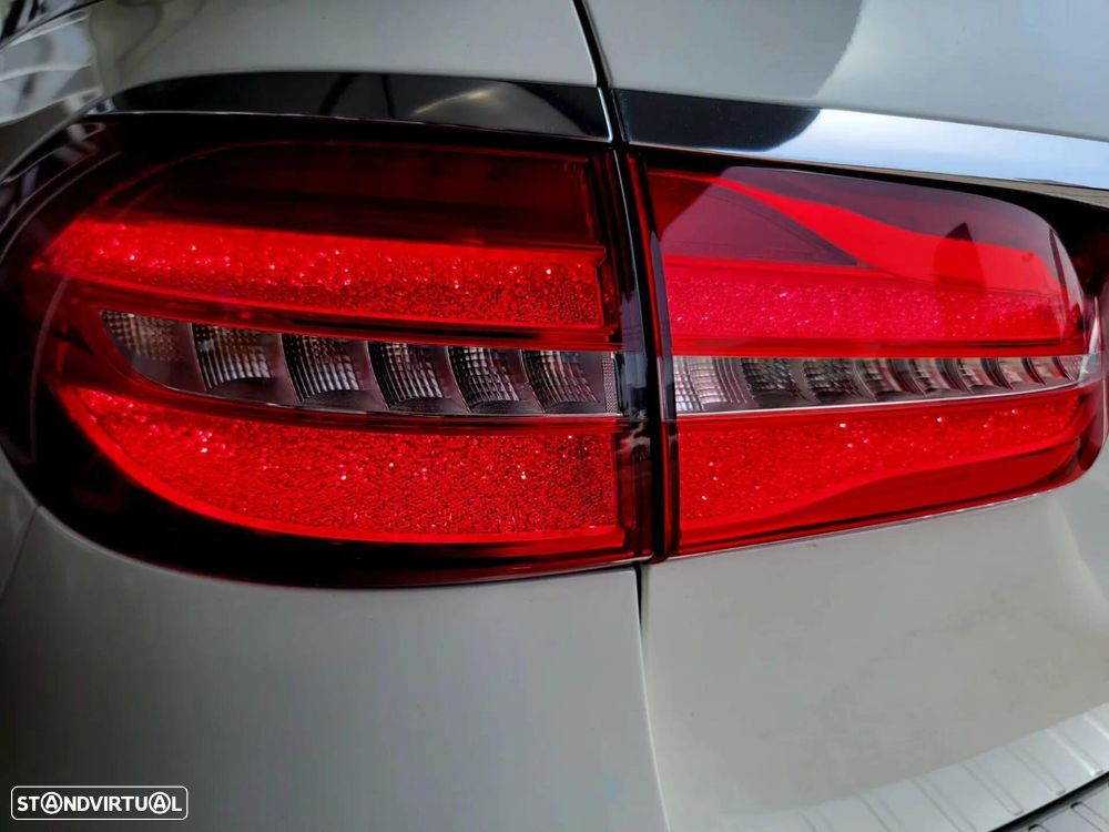 Mercedes-Benz E 220 d AMG Line - 39