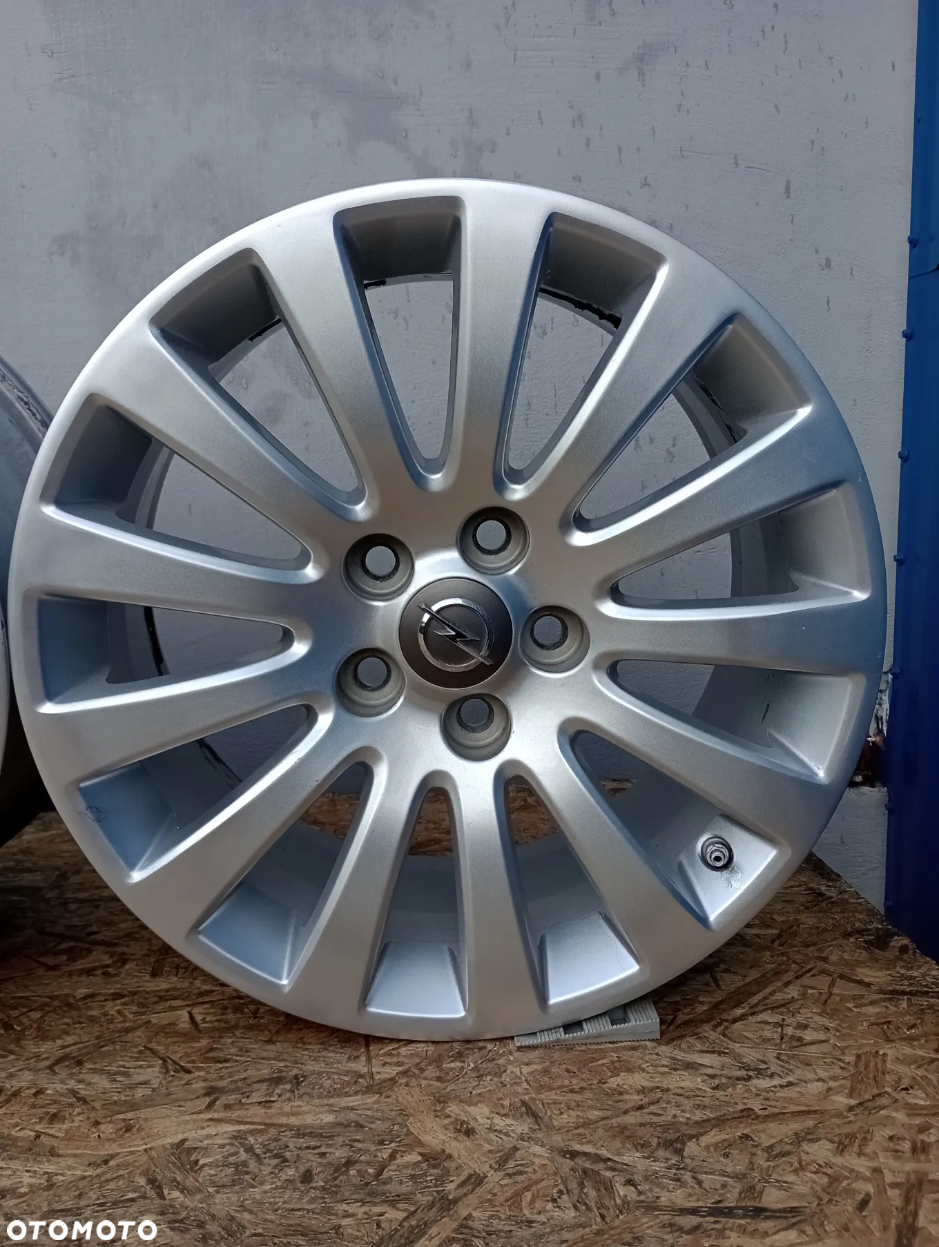 FELGI ALUMINIOWE 5x120 R18 8J ET42 GM TPMS OPEL INSIGNIA - 6