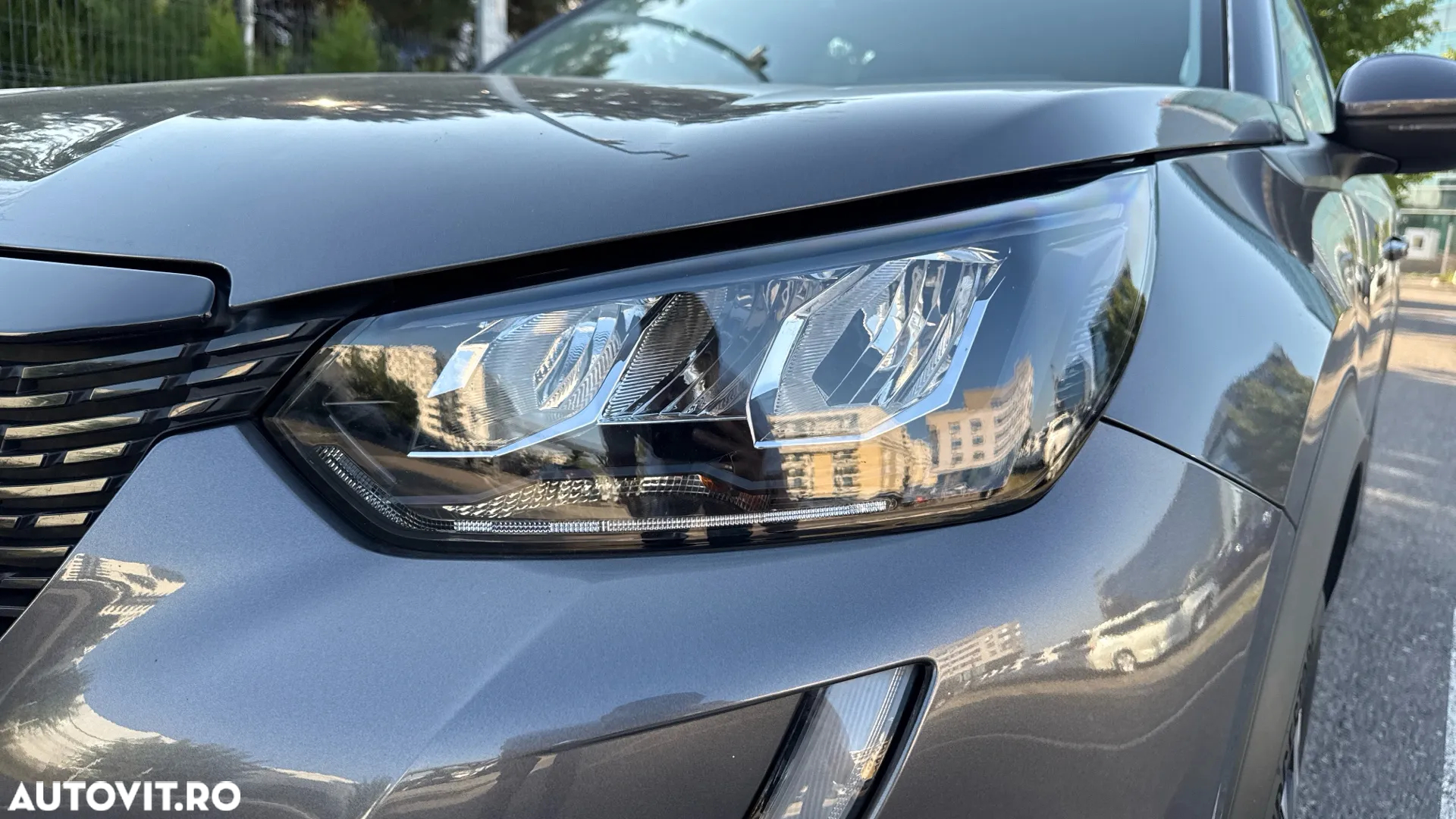 Peugeot 2008 1.5 BlueHDI STT EAT8 Allure - 29
