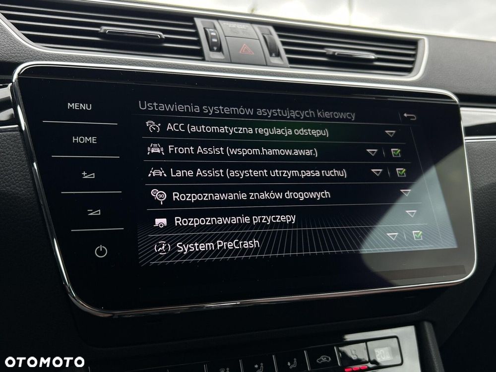 Skoda Superb 2.0 TDI SCR L&K DSG - 32