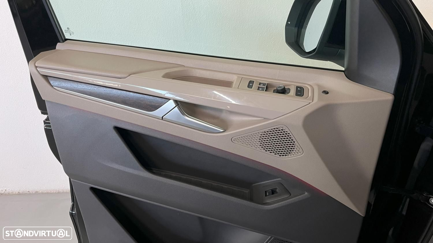 VW Multivan 2.0 TDI Style Longa DSG - 18