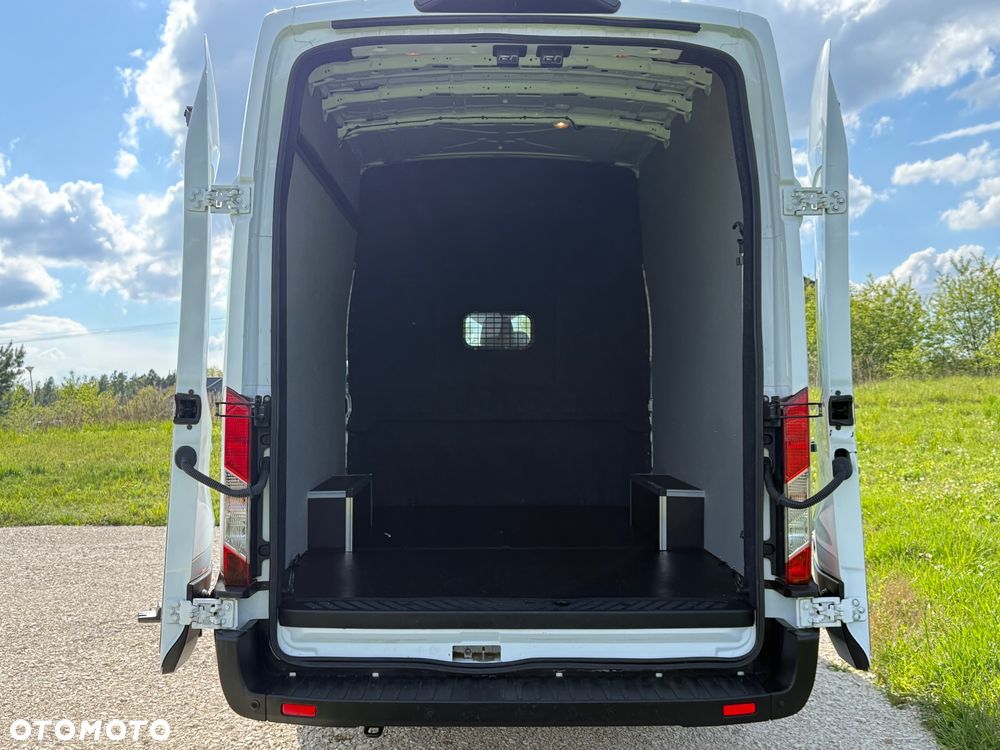 Ford Transit - 18