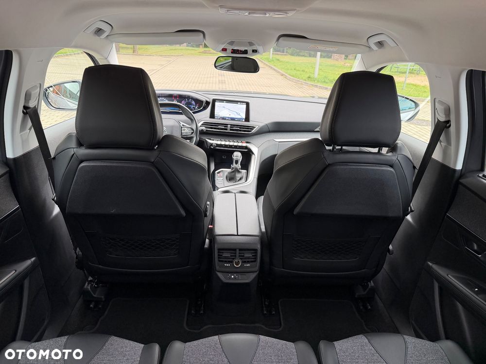 Peugeot 5008 1.5 BlueHDI Allure S&S - 31