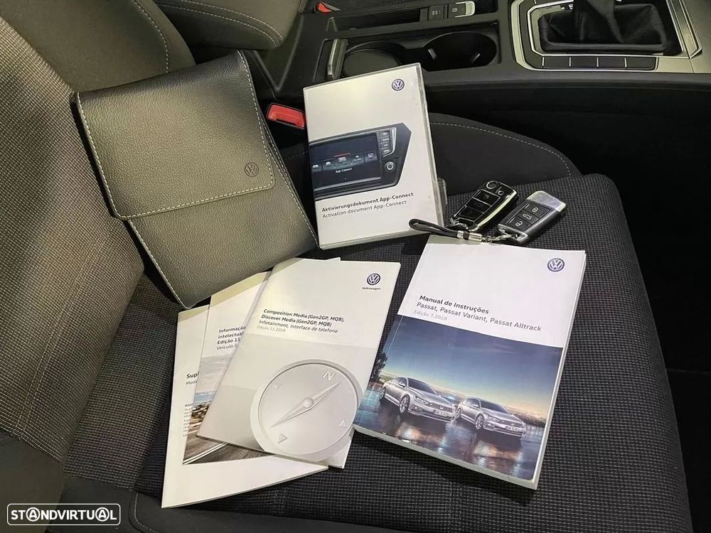 VW Passat Variant 2.0 TDI Elegance DSG - 33