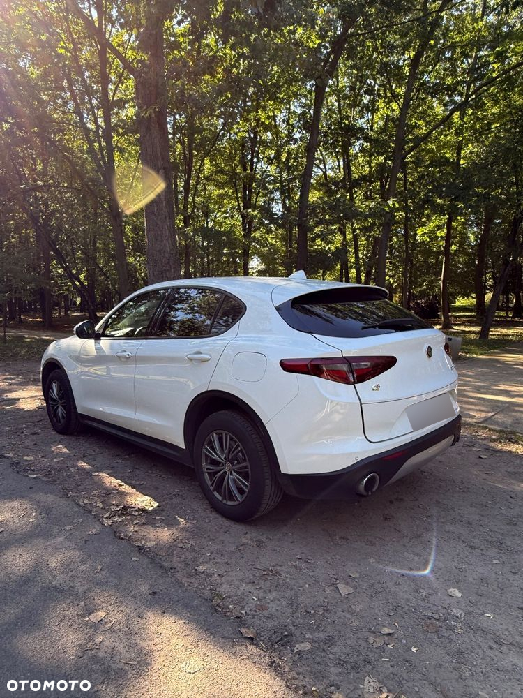 Alfa Romeo Stelvio - 10