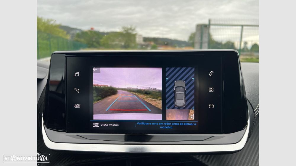 Peugeot 2008 1.2 PureTech GT EAT8 - 22