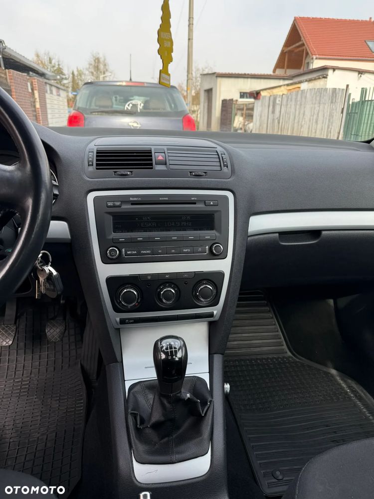 Skoda Octavia 1.4 TSI Ambiente - 21