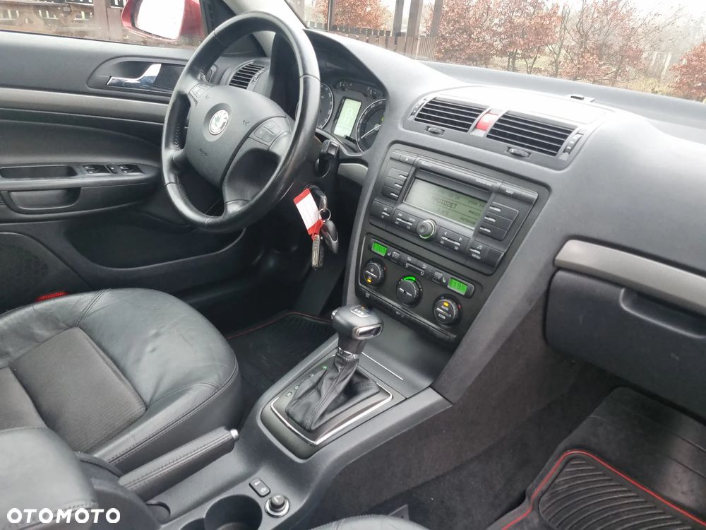 Skoda Octavia 2.0 TDI DPF DSG IMPULS EDITION - 13