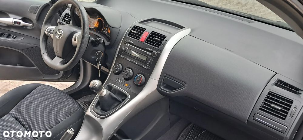 Toyota Auris 1.6 Comfort - 6