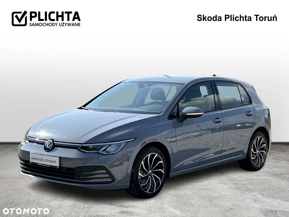 Volkswagen Golf VIII 1.0 TSI - 1