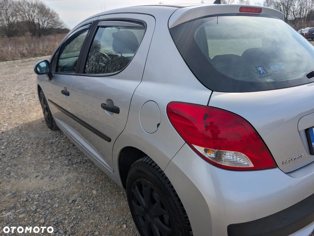 Peugeot 207 1.4 Presence - 11