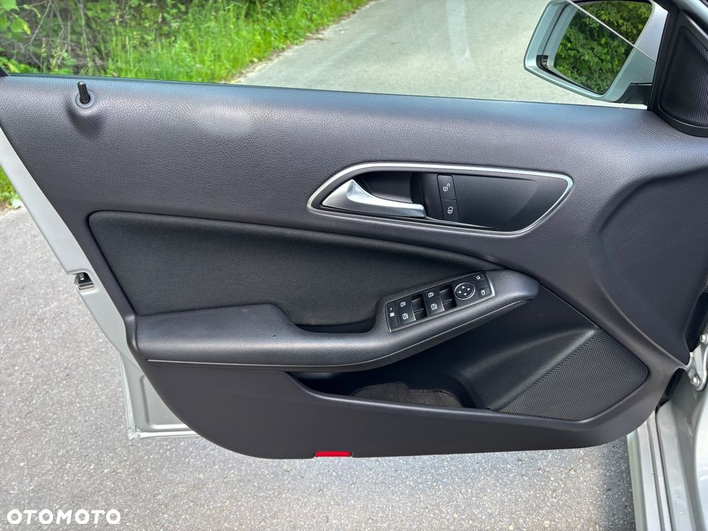 Mercedes-Benz Klasa A 180 CDI (BlueEFFICIENCY) Style - 21
