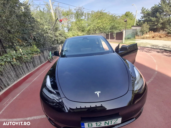 Tesla Model Y Long Range Dual Motor AWD