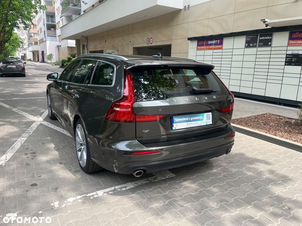 Volvo V60 T4 Momentum Pro - 6
