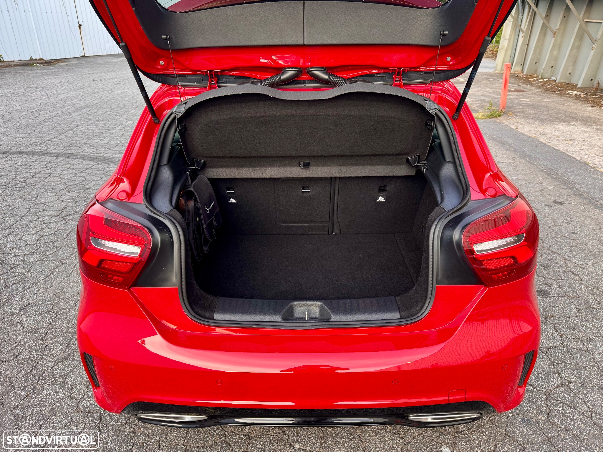 Mercedes-Benz A 200 d AMG Line - 20