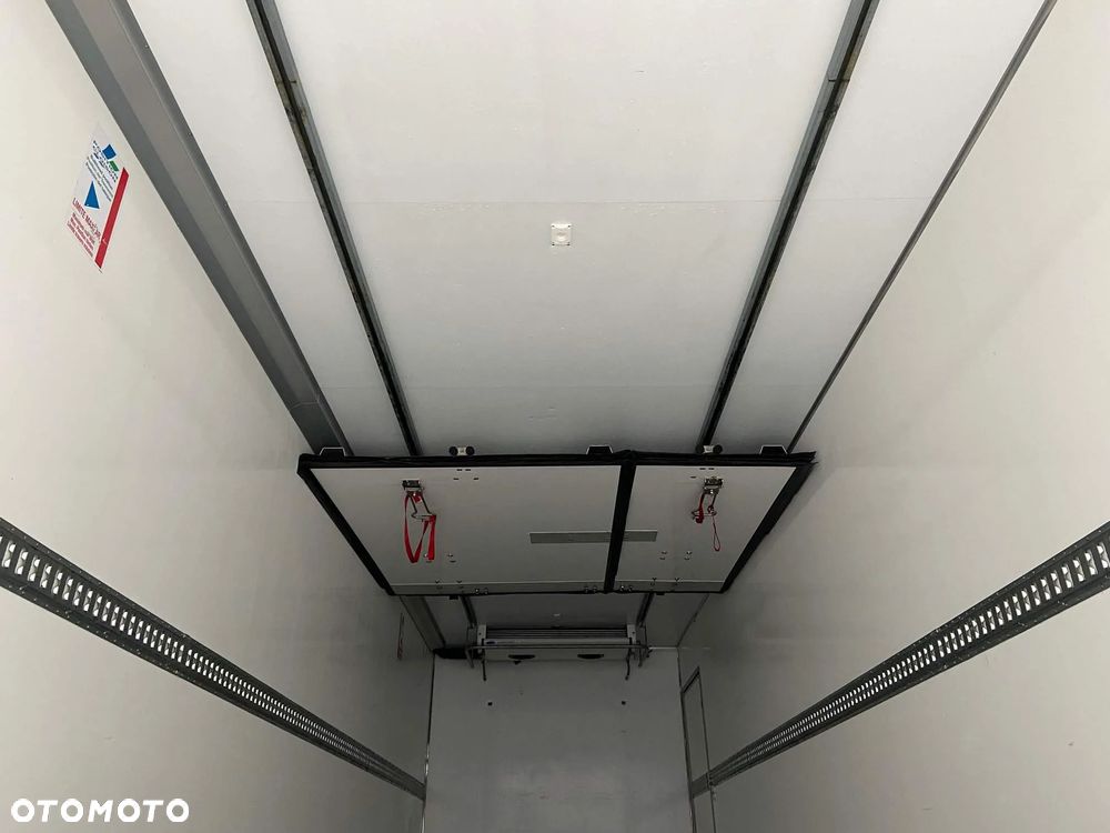 Renault D 18 280 CHŁODNIA CARRIER SUPRA 1150 MT - 9