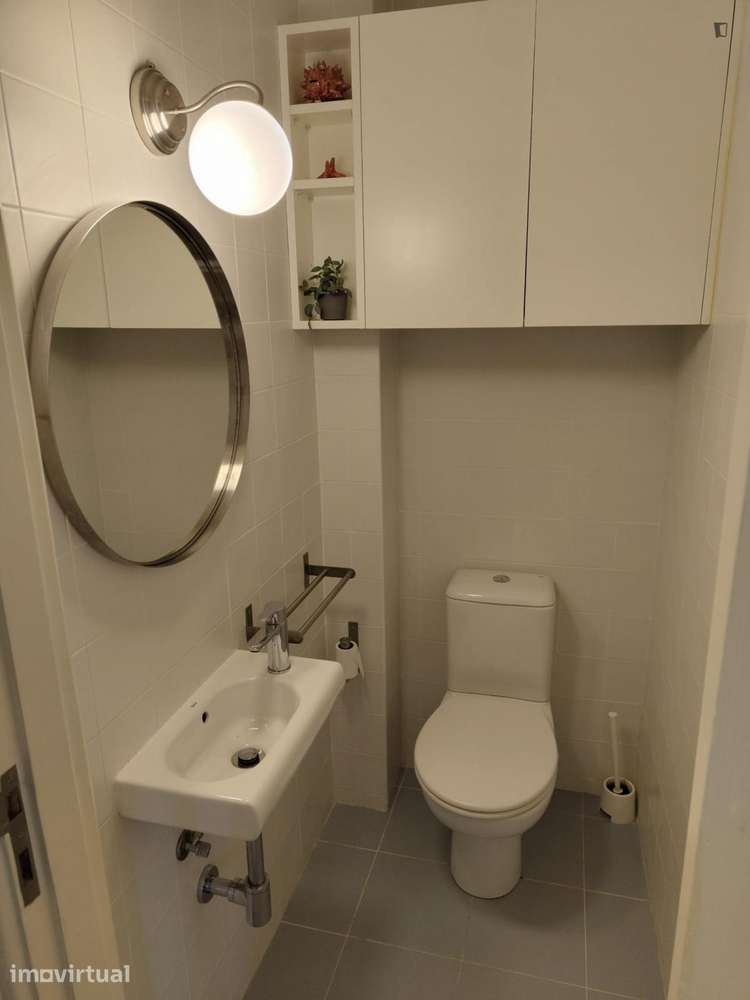 Quarto - localizado em Paranhos Porto - Grande imagem: 5/7