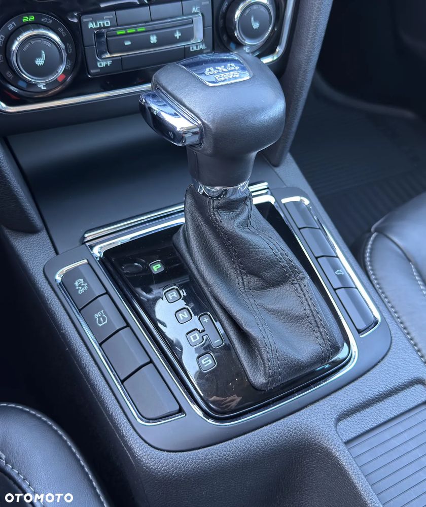 Skoda Superb 3.6 V6 4x4 DSG Elegance - 27