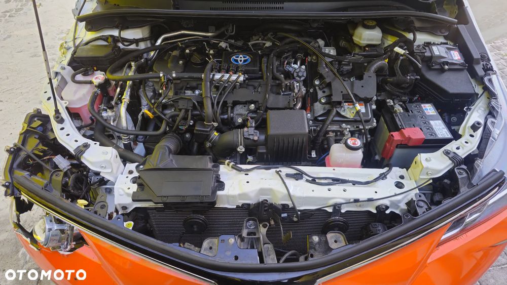 Toyota Corolla 1.8 Hybrid Comfort - 12