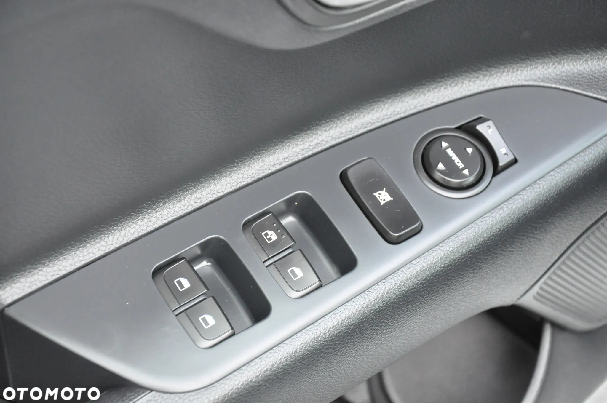 Kia Stonic 1.0 T-GDI L Business Line - 13