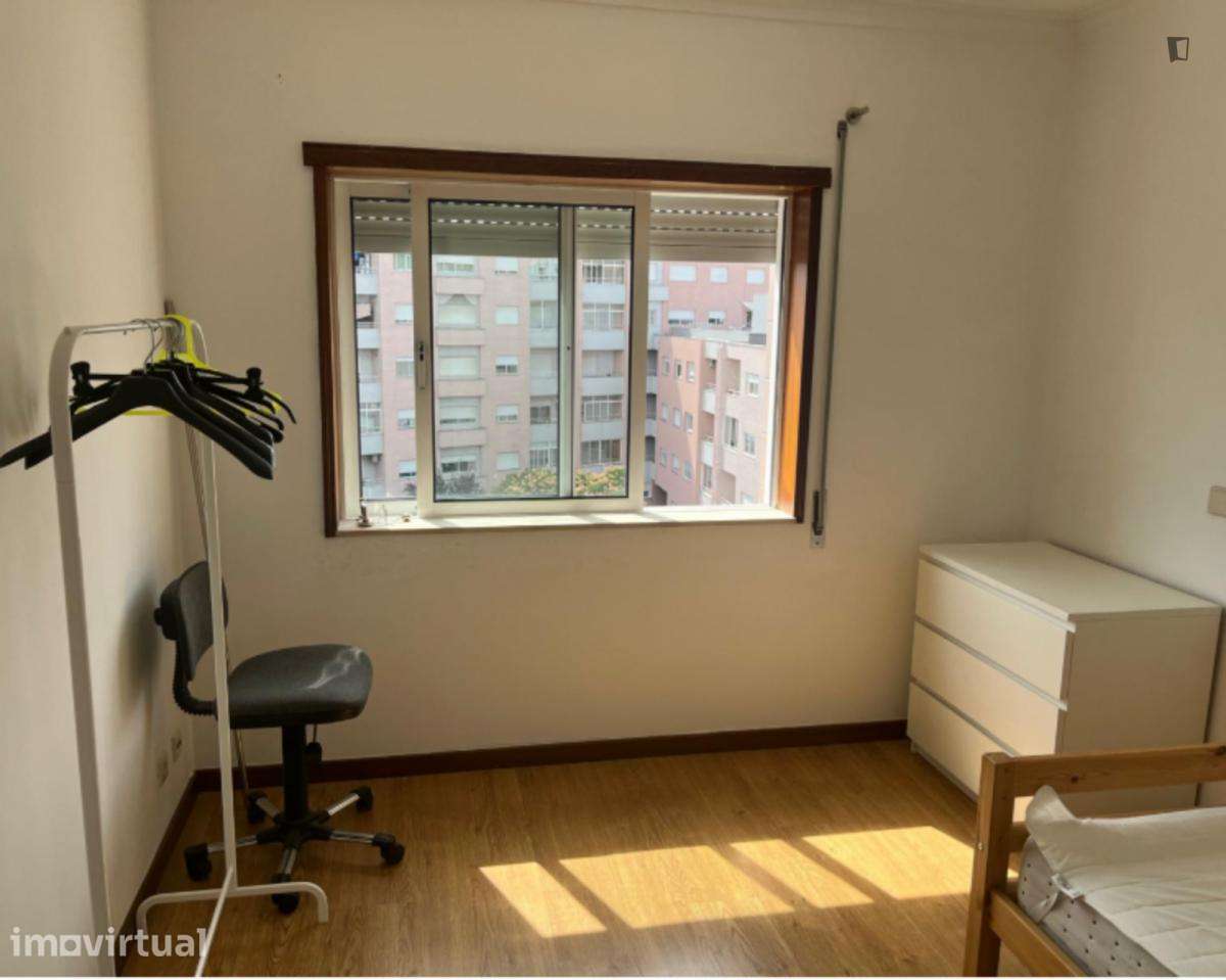 Quarto - localizado em Braga - Grande imagem: 3/8