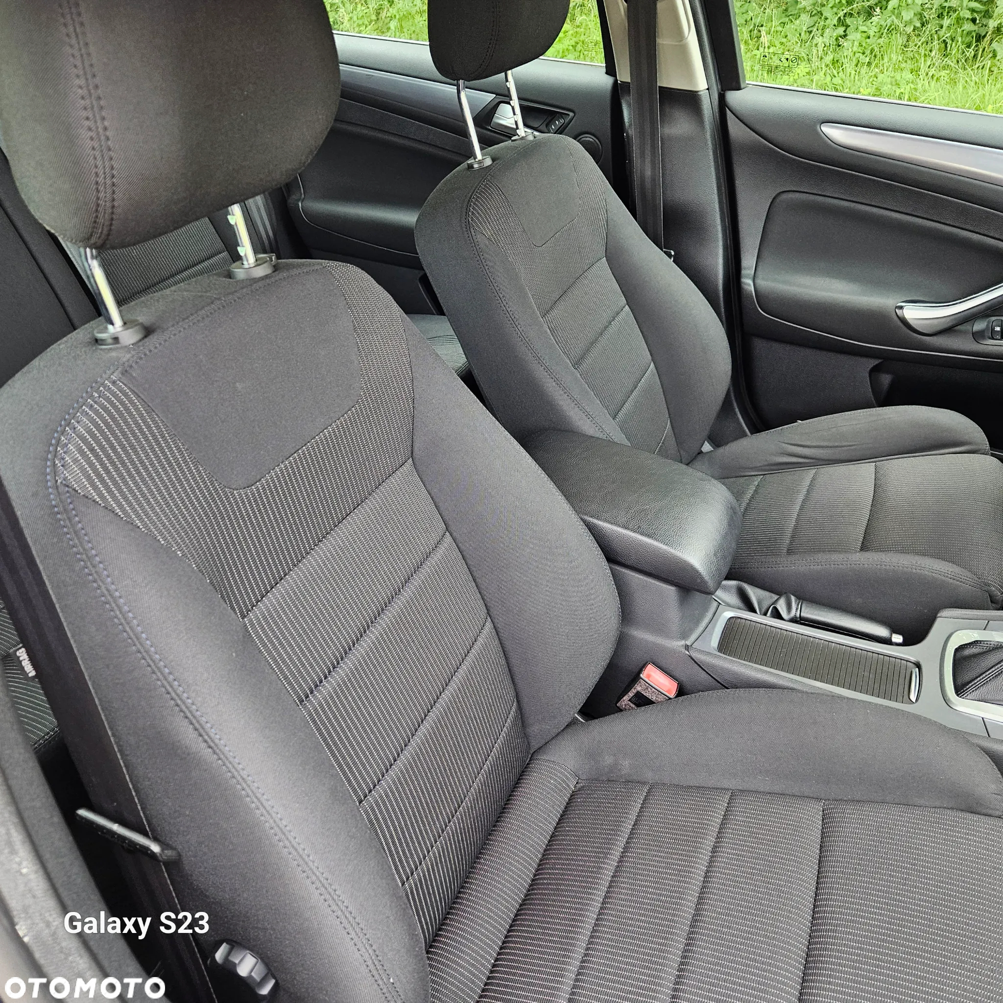 Ford Mondeo - 26