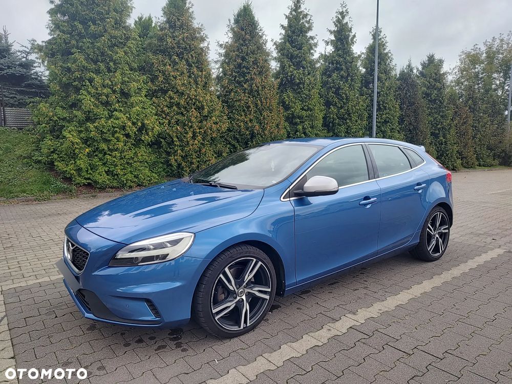 Volvo V40 T5 Drive-E R-Design Momentum - 1