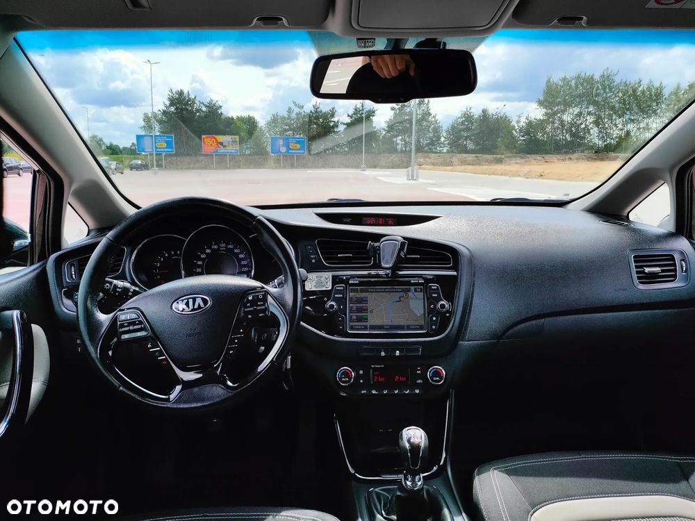 Kia Ceed - 3