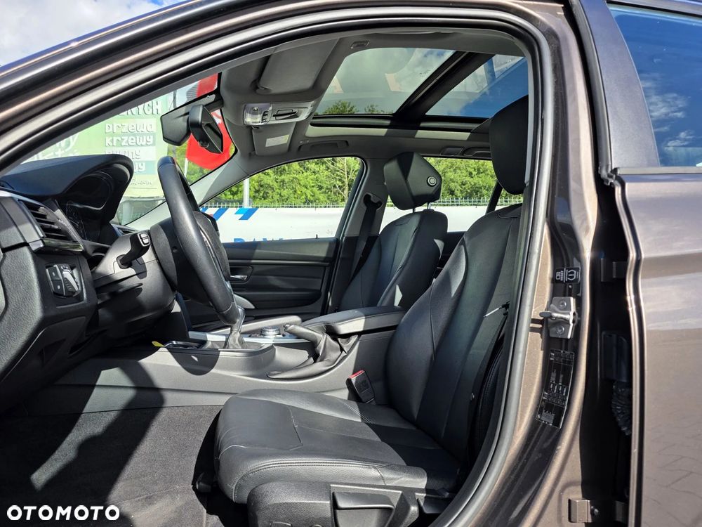 BMW Seria 3 316i - 13