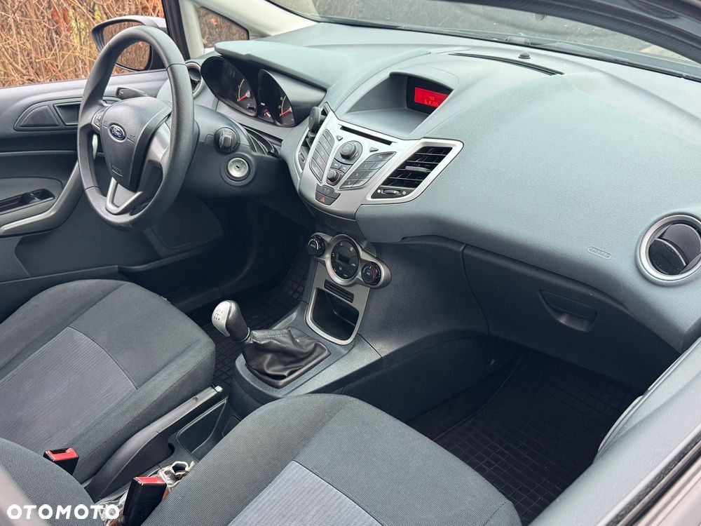 Ford Fiesta - 6
