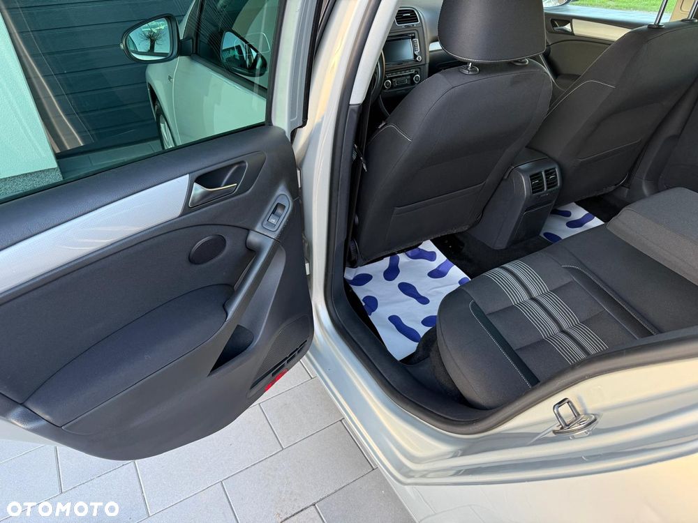 Volkswagen Golf - 14