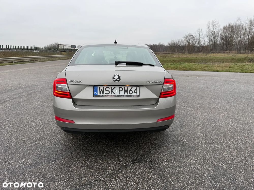 Skoda Octavia 1.6 TDI Elegance - 4