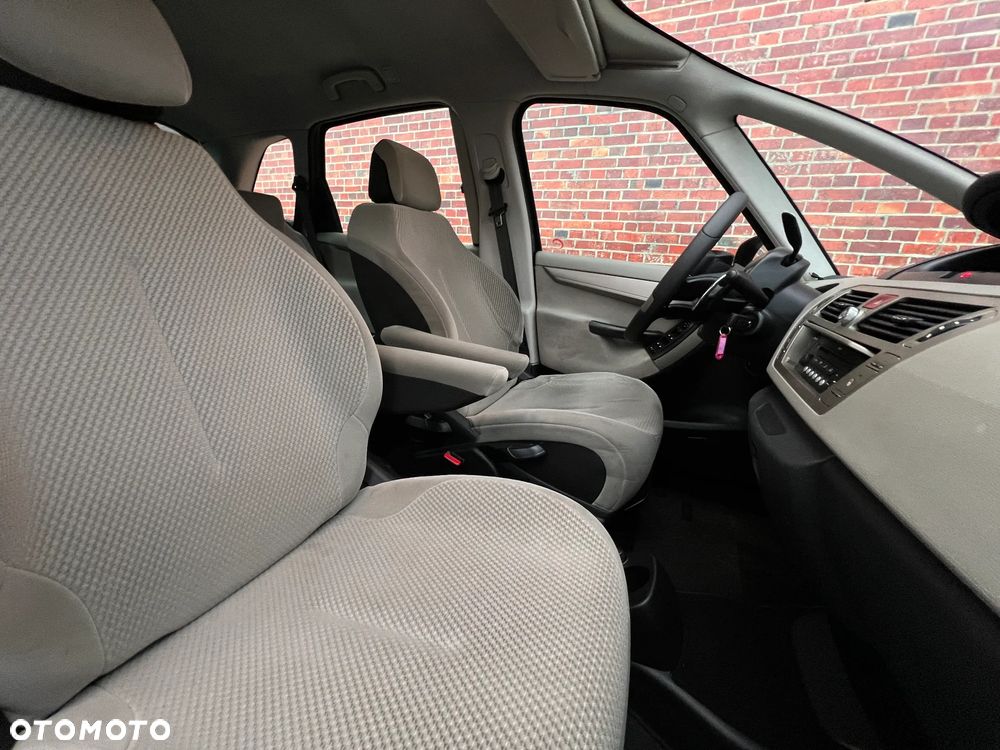 Citroën C4 Picasso - 14