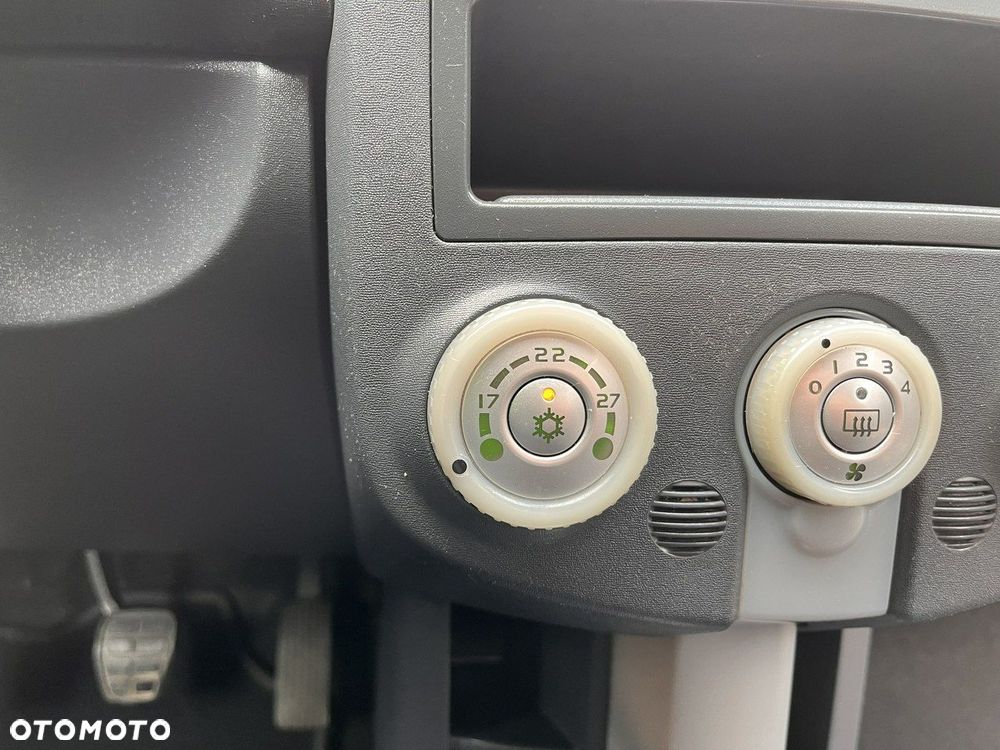 Mitsubishi Colt - 21